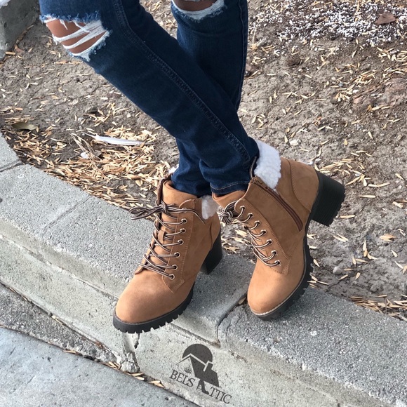 Tan Fur Combat Military heeled boots - Picture 2 of 7